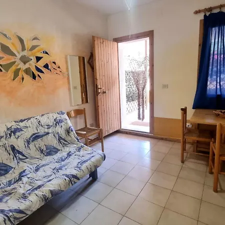 Apartament Tennis Piscina Mare